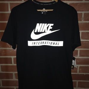 Nike International Shirt